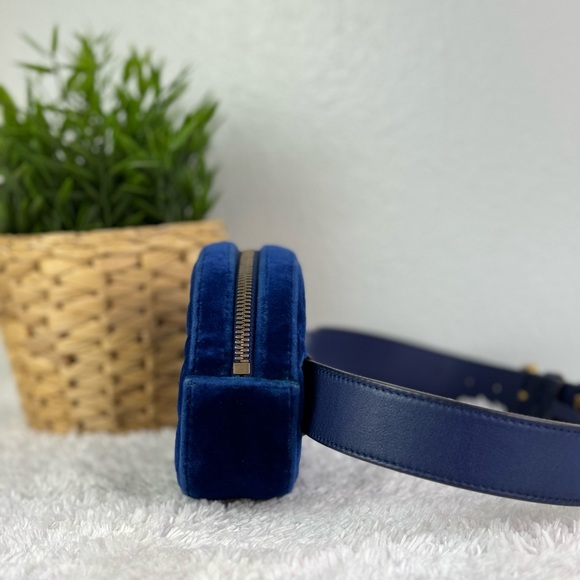 Gucci GG Marmont Matelasse Velvet Belt Bag - Picture 4 of 11